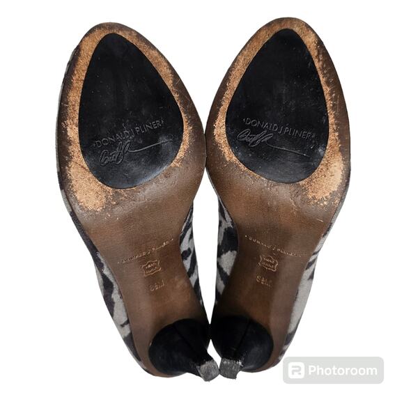 Donald J. Pliner "Fatima" Zebra Print Heels with Peep Toe Gray/Black Size 8.5 M - Picture 10 of 13